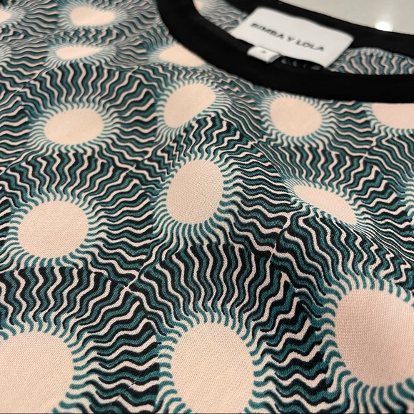 Bimba Y Lola, Casual Printed mini Dress with sash. Lovely hemline. - Picture 3 of 6